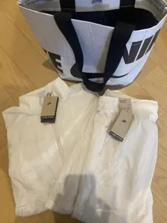 Item thumbnail for item 41ea425e-08dd-4feb-8ffd-1c69d579693a