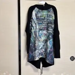 パーカーロング丈 グラフィックプリント サナトリウム