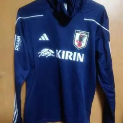 サッカー日本代表ウォームトップ