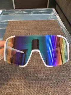 ホワイトフレーム スポーツサングラス