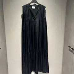 新品同様！1er ノースリーブ ブラックロングドレス