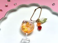 カクテルグラス　ドリンク　オイルシェイカー　シャカシャカキーホルダー