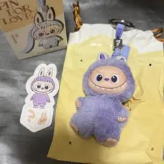PIN FOR LOVE POPMART ラブブ ぬいぐるみマスコット　？