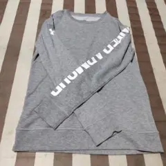 Under Armour グレー 長袖カットソー