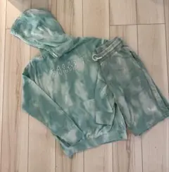 H&M パーカーとショートパンツセットアップ
