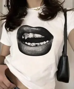 SHEIN 口元グラフィック ホワイトTシャツ