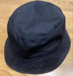 ユニクロ　バケットハット　ブラック