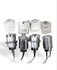 key switch key付き4個セット