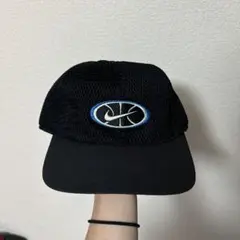 Item thumbnail for item 6d043069-96f9-45ec-b96e-436a120a3ada