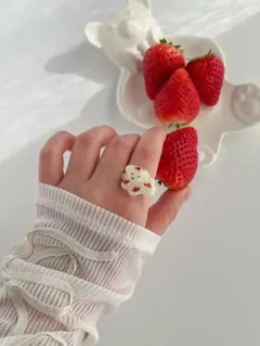 きままな子ぐまさん/はしるこいぬリング 花柄 レッド