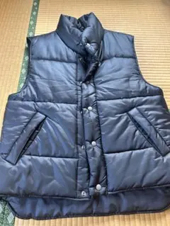 ブラック ダウンベスト Lサイズ