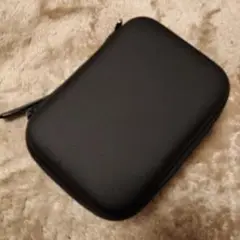 ケース　黒　ポーチ　ミニポーチ　硬質ケース