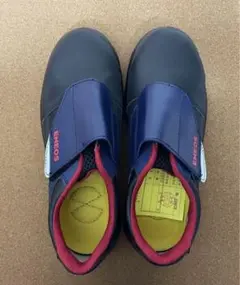 Item thumbnail for item 89db7f2e-2a94-4e59-9a57-f034415debb3