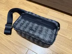 【美品】LACOSTE モノグラム ボディバッグ