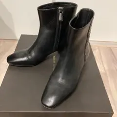 ボッテガヴェネタ ショートブーツ 黒