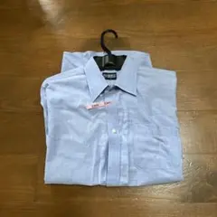 半袖　カッターシャツ