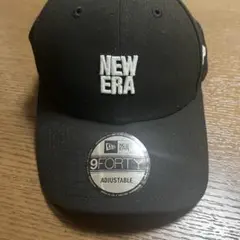 NEW ERA 9FORTY スクエアロゴ　ブラックキャップ