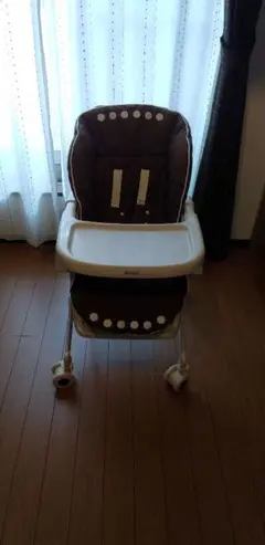 アップリカハイアンドローチェアー