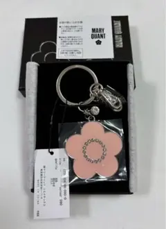 【新品】MARY QUANT 花形キーホルダー ピンク