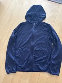 ユニクロ　エアリズム UVカットパーカー