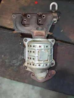 触媒 日産モコ DBA-MG22S 純正触媒 中身有り