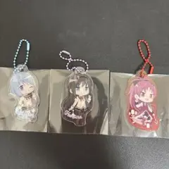 ダイソー まどマギ キーホルダー　美樹さやか　暁美ほむら　佐倉杏子