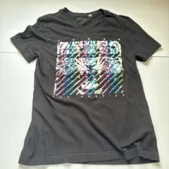 GUESS グラフィックTシャツ Sサイズ ブラック