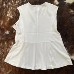 新品　23区　カットソー