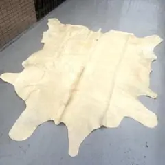 ビッグサイズ クリーム色 牛革ラグ ラグマット 本革 カウハイド