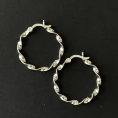 Item thumbnail for item b7a37d05-11a9-4c61-a805-9bf50b54d215