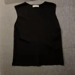 ★新品タグ付き★CHIFORD ブラック Vネック ノースリーブ