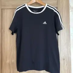adidas ストライプ付き 黒 Tシャツ S