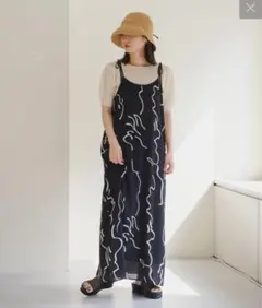 Kastane ウェーブ柄パイピングワンピース