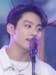 jungkook着用　ネックレス　avecthing