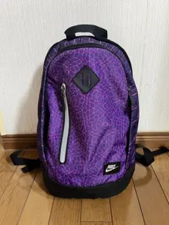 Nike 紫 パターンリュック
