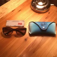美品⭐︎Ray-Ban RB4167 710/13 EMMA