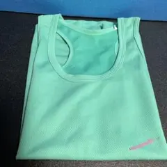 asics ミントグリーンタンクトップ