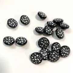 黒ボタン １５個セット新品