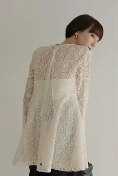 louren ♡ russel lace peplum blouse