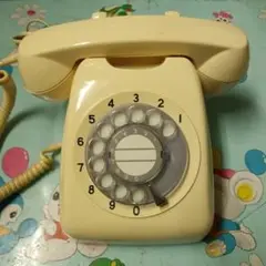 昭和レトロ　ダイヤル式電話 クリーム色 受話器付き