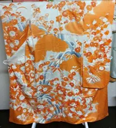 正絹振り袖 オレンジ色の牡丹に菊