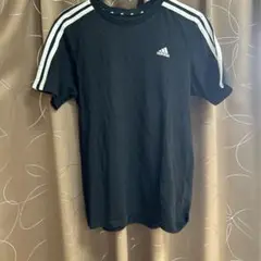 adidas ストライプ Tシャツ 黒