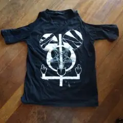 GLAD NEWS グラフィックプリント肩出し Tシャツ ブラック