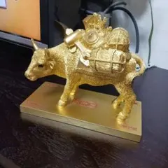 えんぎ屋水晶院　金持黄金大明神　金色の牛の置物 　金運アップ✨️