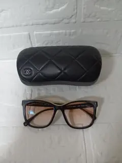 Item thumbnail for item bcda9287-5d8f-42f8-830d-d8159d6c7a03