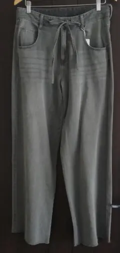 Item thumbnail for item 214b803c-2cc7-4b25-bea7-6e627a696eaa