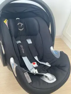サイベックスエイトンq cybex atonq