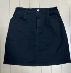 黒スカート