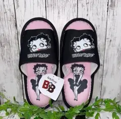 Item thumbnail for item 7c45a853-9f78-4274-aa16-1424a2c03884