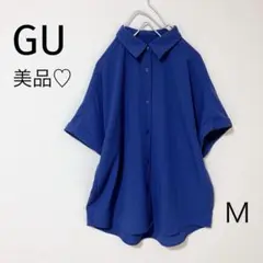 美品♡GU 半袖シャツ　ブルー系　ブラウス　Ｍサイズ